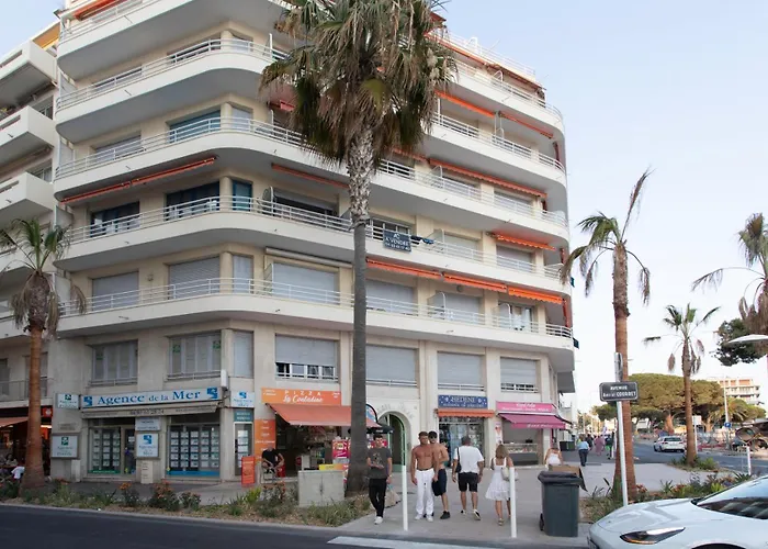 Apartman A16 Staywiz Us - 2bdr Sea View - Center - Parking & Terrace Antibes