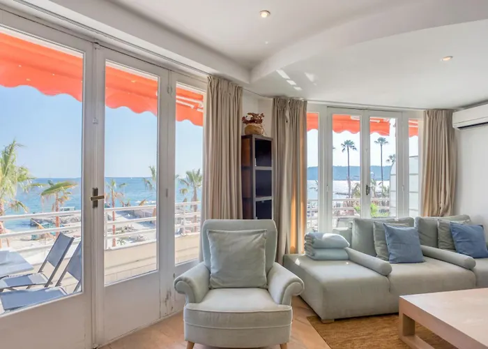 A16 Staywiz Us - 2bdr Sea View - Center - Parking & Terrace Apartman