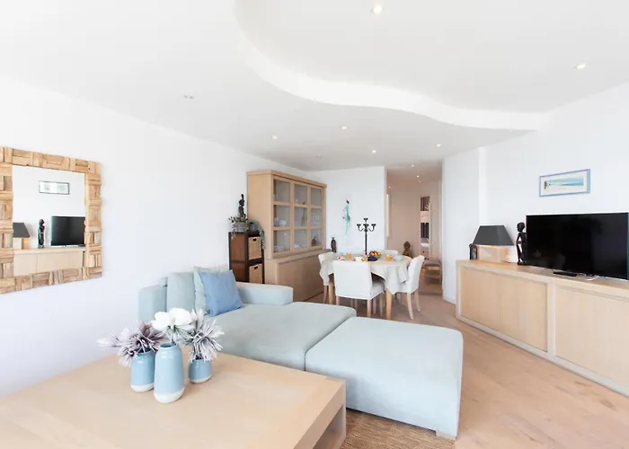 A16 Staywiz Us - 2bdr Sea View - Center - Parking & Terrace Antibes