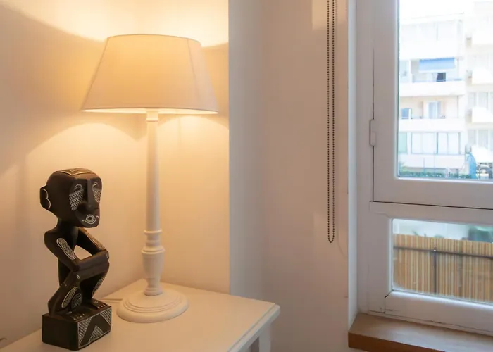 A16 Staywiz Us - 2bdr Sea View - Center - Parking & Terrace Apartman