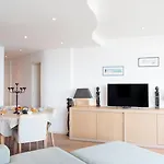 דירה A16 Staywiz Us - 2bdr Sea View - Center - Parking & Terrace *