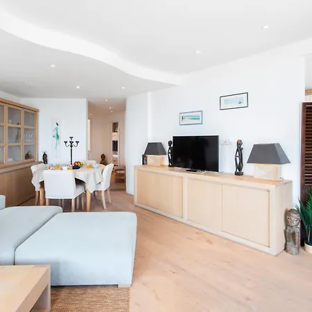 A16 Staywizus - 2bdr Sea View - Center - Parking & Terrace