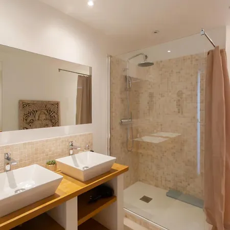 Lägenhet A16 - 2bdr Sea View - Center - Parking & Terrace Antibes