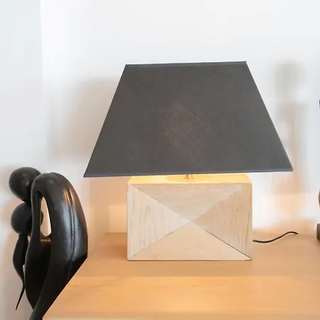 A16 - 2bdr Sea View - Center - Parking & Terrace * Antibes