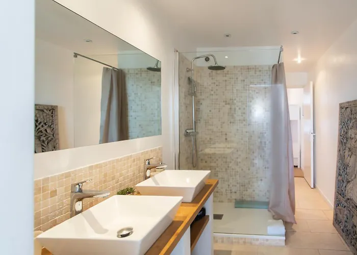 Διαμέρισμα A16 Staywiz Us - 2bdr Sea View - Center - Parking & Terrace Αντίμπ