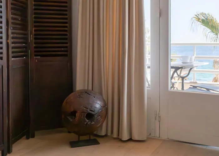 A16 Staywiz Us - 2bdr Sea View - Center - Parking & Terrace Αντίμπ