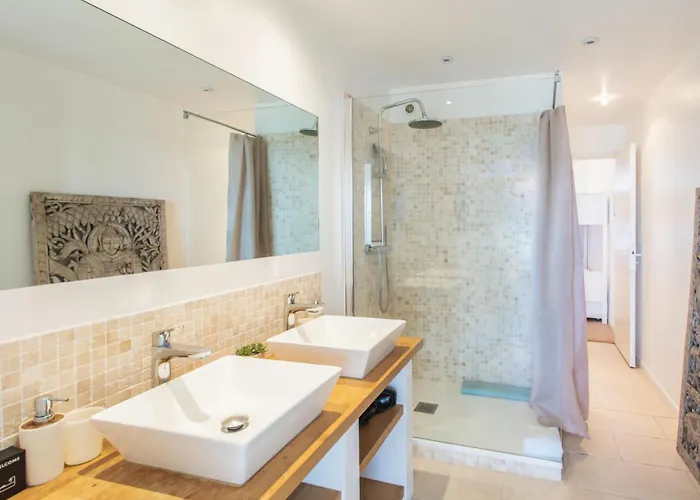 A16 Staywiz Us - 2bdr Sea View - Center - Parking & Terrace *