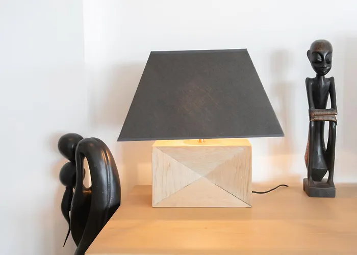 A16 - 2bdr Sea View - Center - Parking & Terrace * Antibes