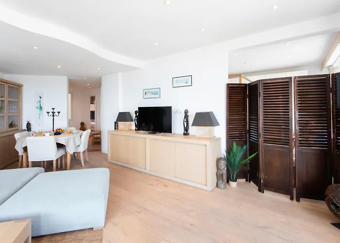 A16 Staywiz Us - 2bdr Sea View - Center - Parking & Terrace