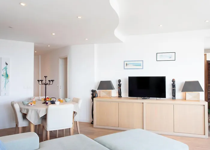 Διαμέρισμα A16 Staywiz Us - 2bdr Sea View - Center - Parking & Terrace *