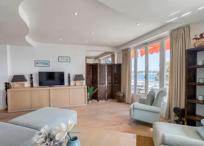 Διαμέρισμα A16 Staywiz Us - 2bdr Sea View - Center - Parking & Terrace Αντίμπ