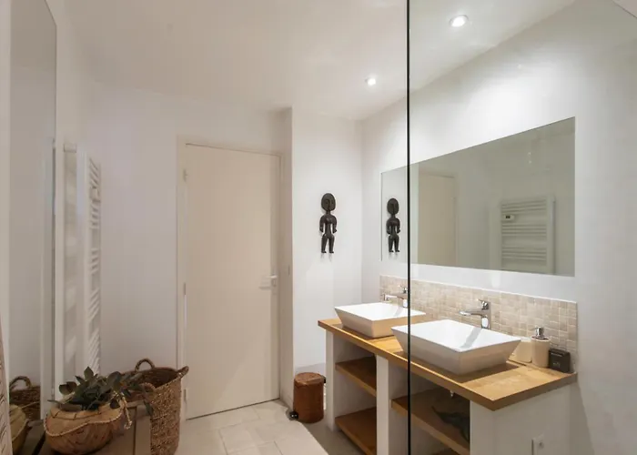 A16 Staywiz Us - 2bdr Sea View - Center - Parking & Terrace